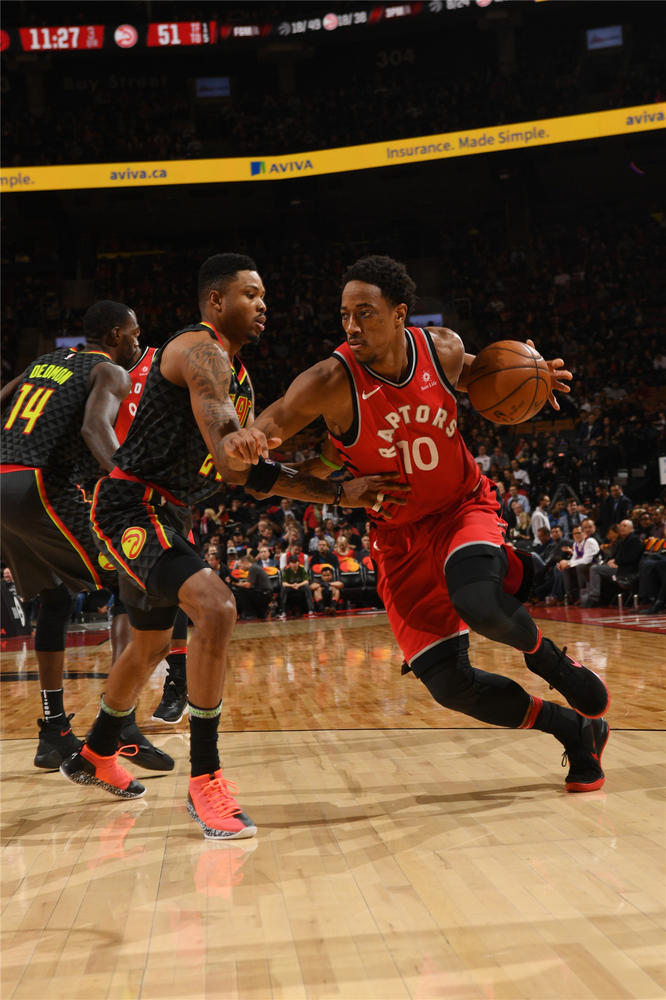 开云体育APP下载-眼尖的猎鹰！老鹰队横扫猛龙队挺进决赛