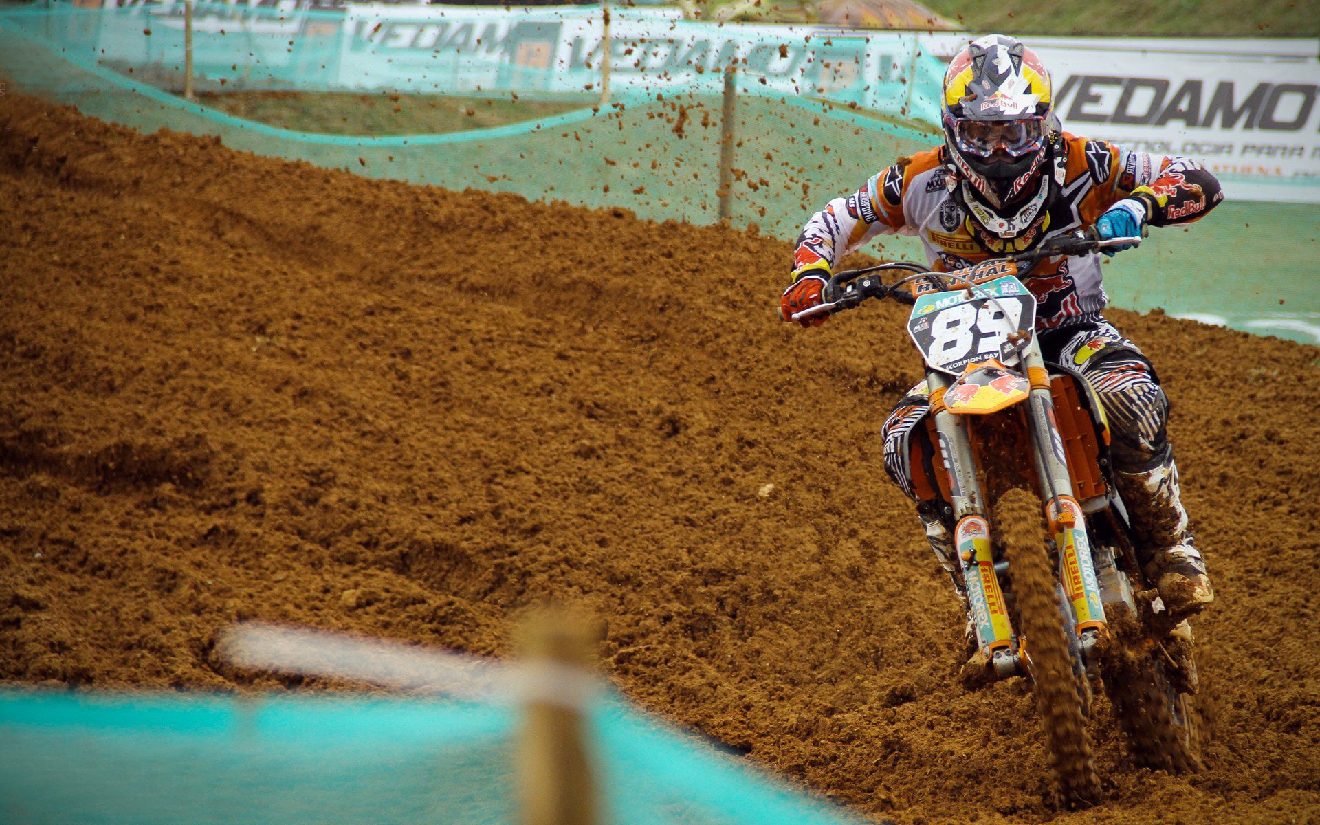 开云体育app-舞台越大越强！西亚卡姆关键表现助雄鹿险胜勇士