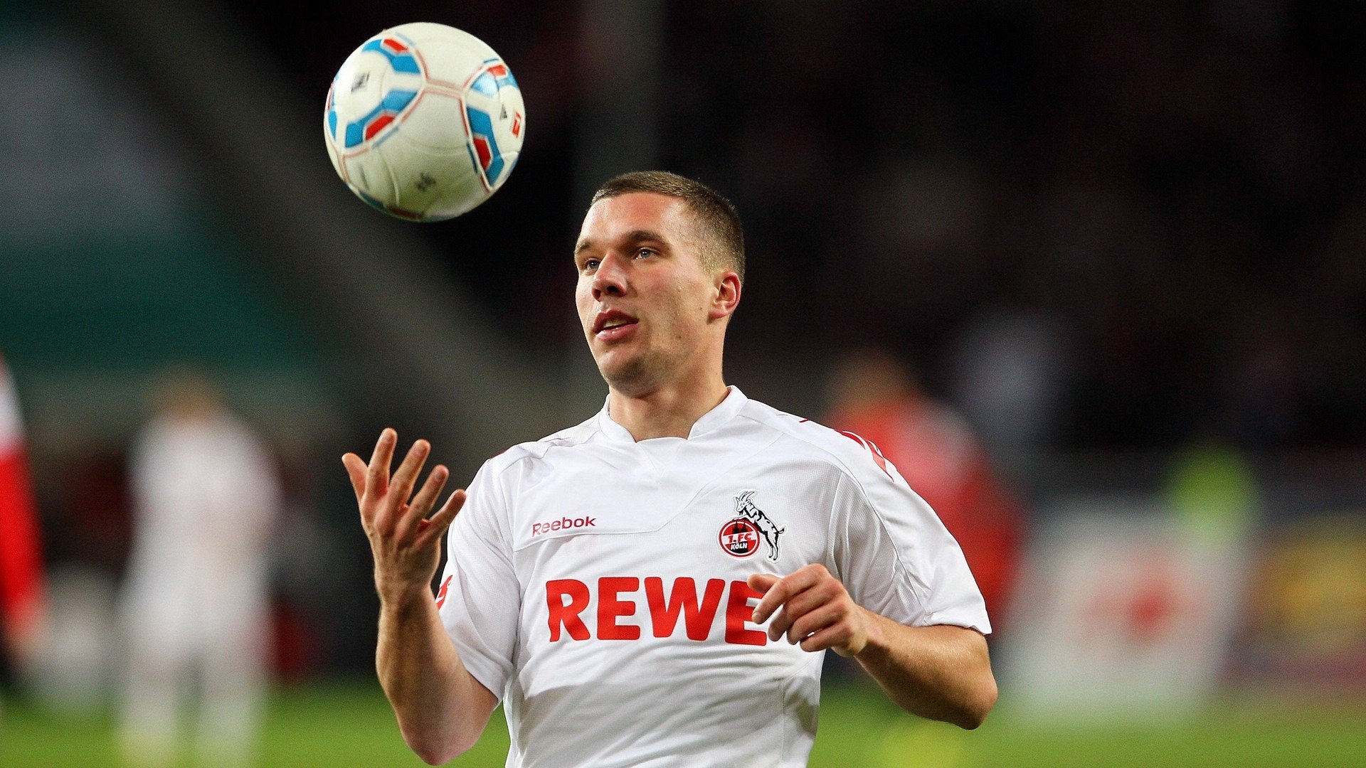 弗拉霍维奇一剑封喉，多特蒙德力克法国劲旅问鼎欧陆之巅